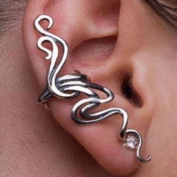 Cute Ear Cuff - Picture 1 of 3